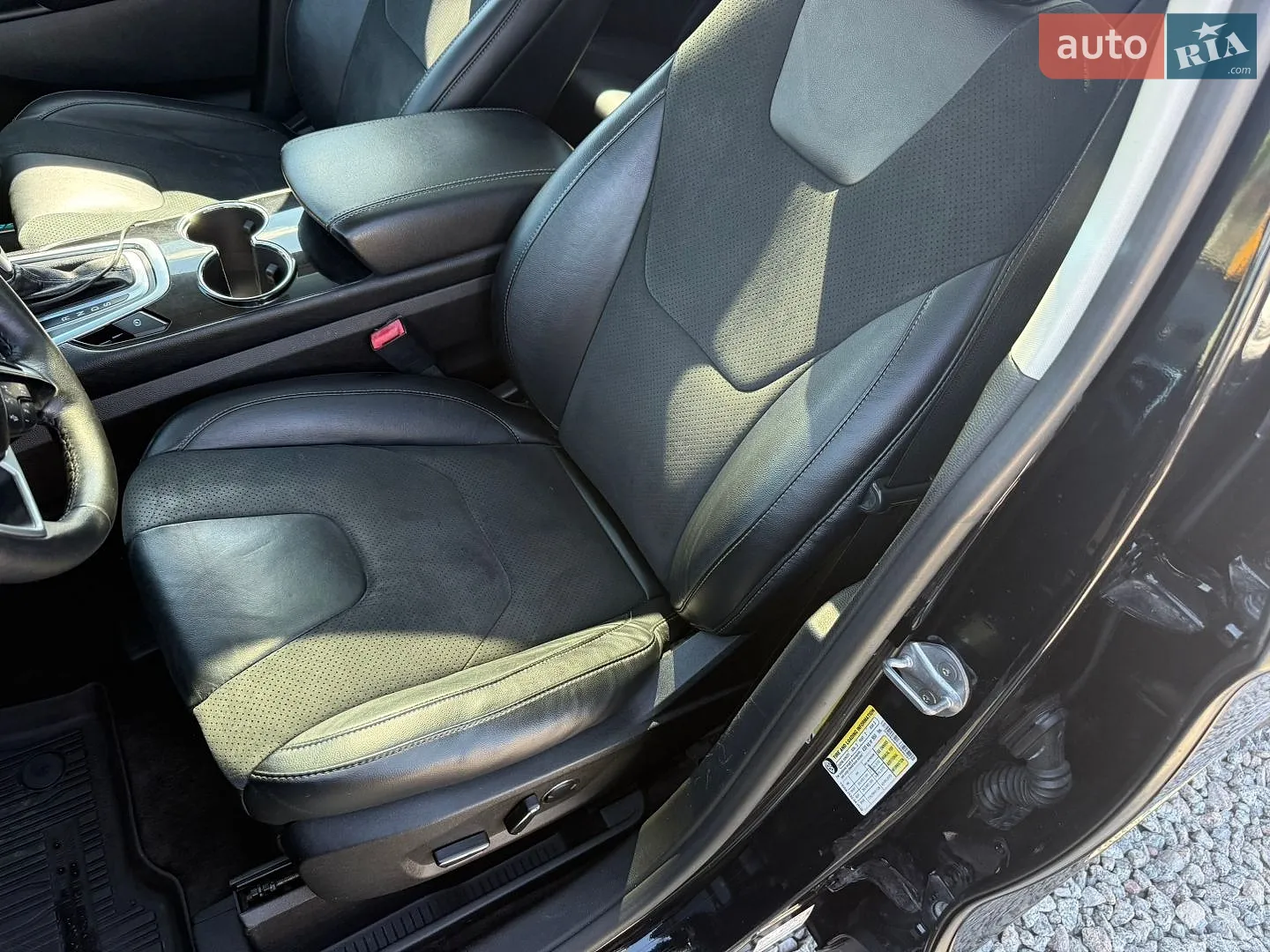 2016 Ford Edge - мініатюра 19