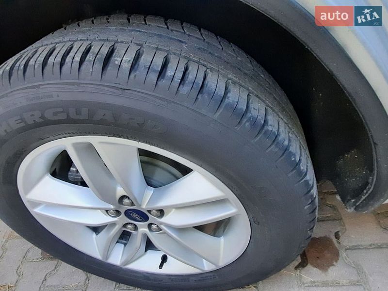 Внедорожник / Кроссовер Ford Edge 2016 в Львове