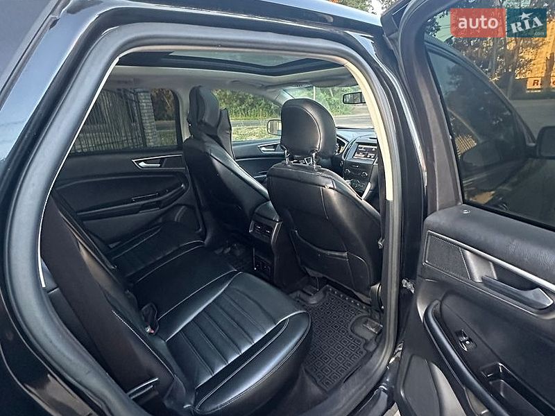 Позашляховик / Кросовер Ford Edge 2015 в Броварах