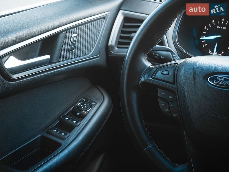 Позашляховик / Кросовер Ford Edge 2019 в Києві