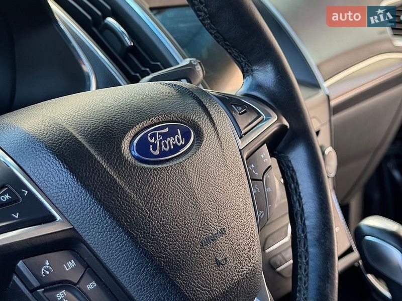 Внедорожник / Кроссовер Ford Edge 2016 в Чернигове