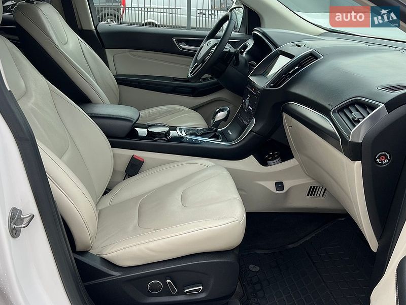 Позашляховик / Кросовер Ford Edge 2016 в Полтаві