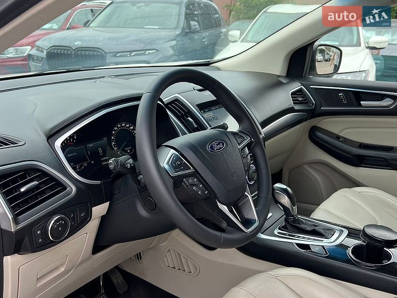 Позашляховик / Кросовер Ford Edge 2016 в Полтаві
