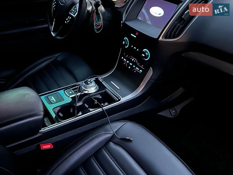 Внедорожник / Кроссовер Ford Edge 2020 в Киеве