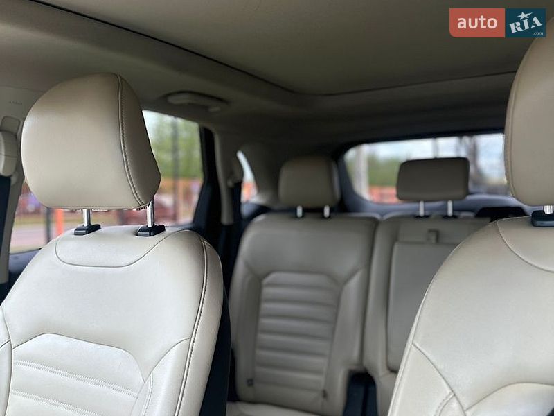 Внедорожник / Кроссовер Ford Edge 2016 в Кременчуге