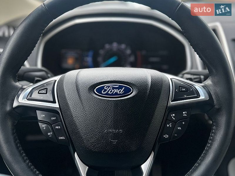 Внедорожник / Кроссовер Ford Edge 2016 в Кременчуге