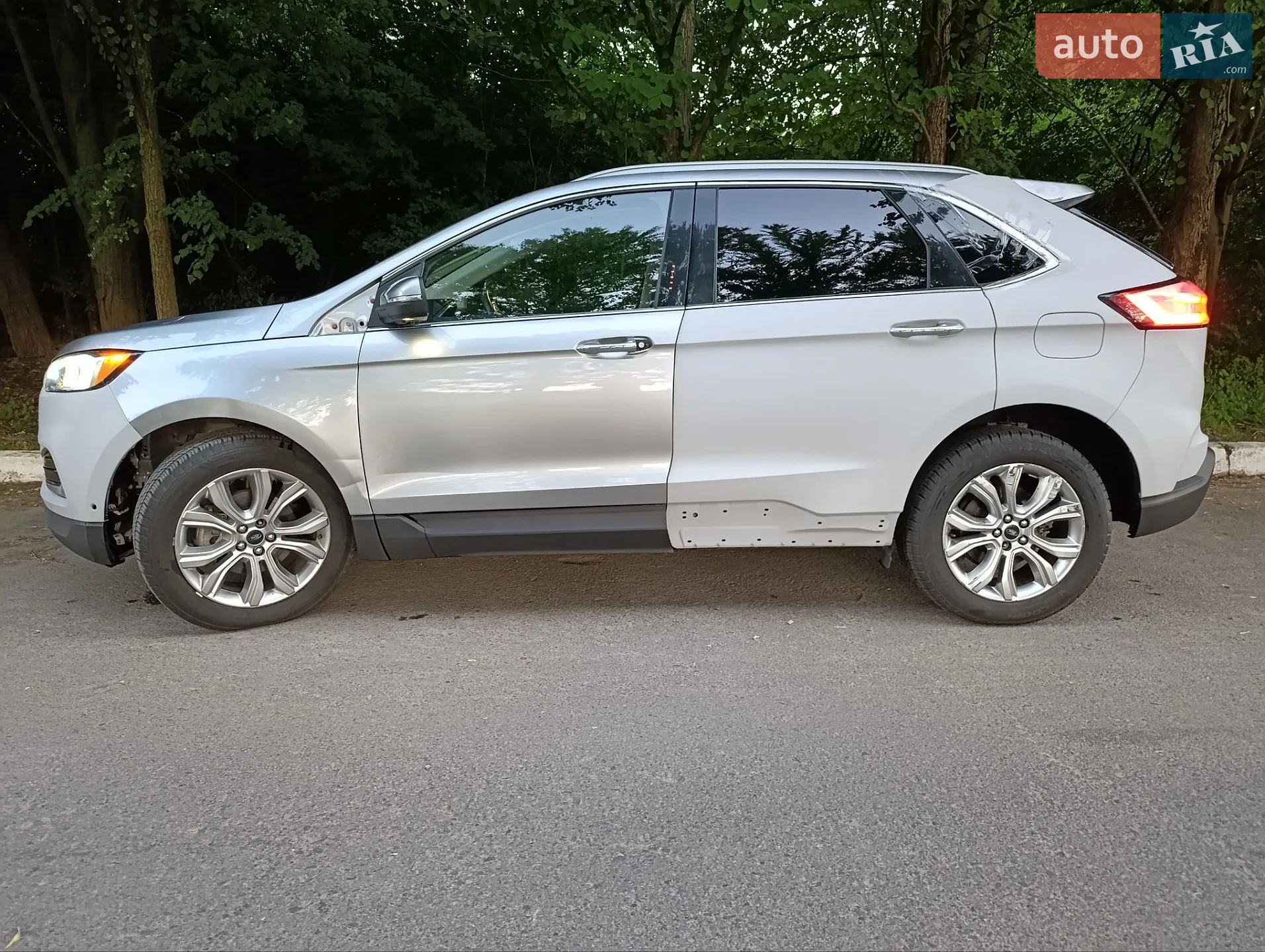 2019 Ford Edge - мініатюра 3