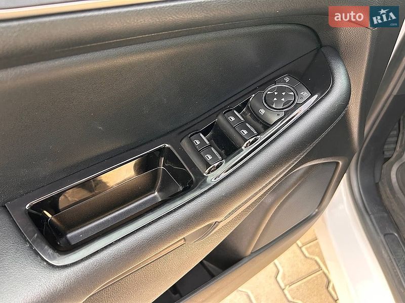 Внедорожник / Кроссовер Ford Edge 2017 в Дубно