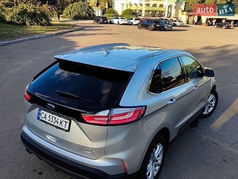Позашляховик / Кросовер Ford Edge 2019 в Умані