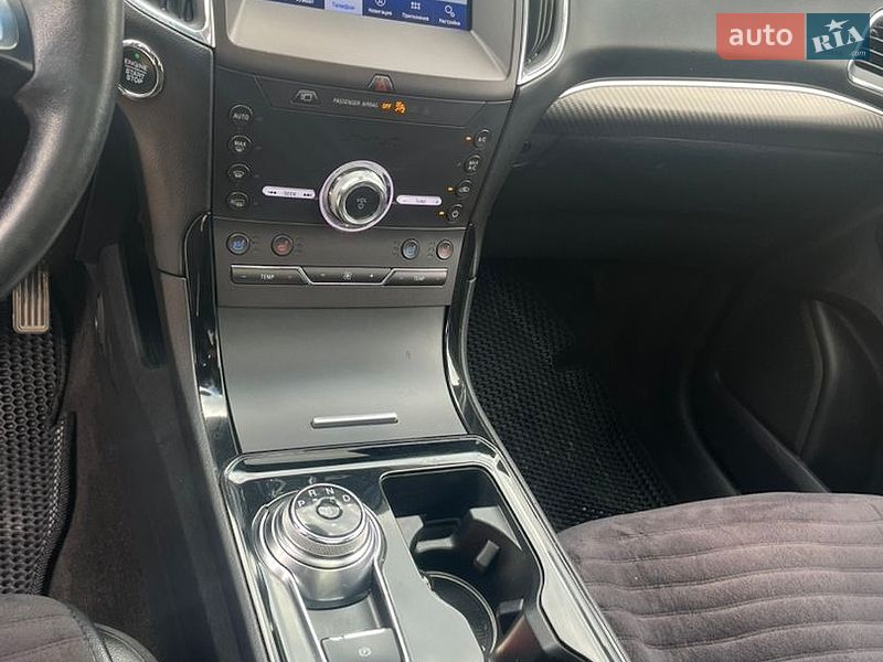 Позашляховик / Кросовер Ford Edge 2020 в Гайсину