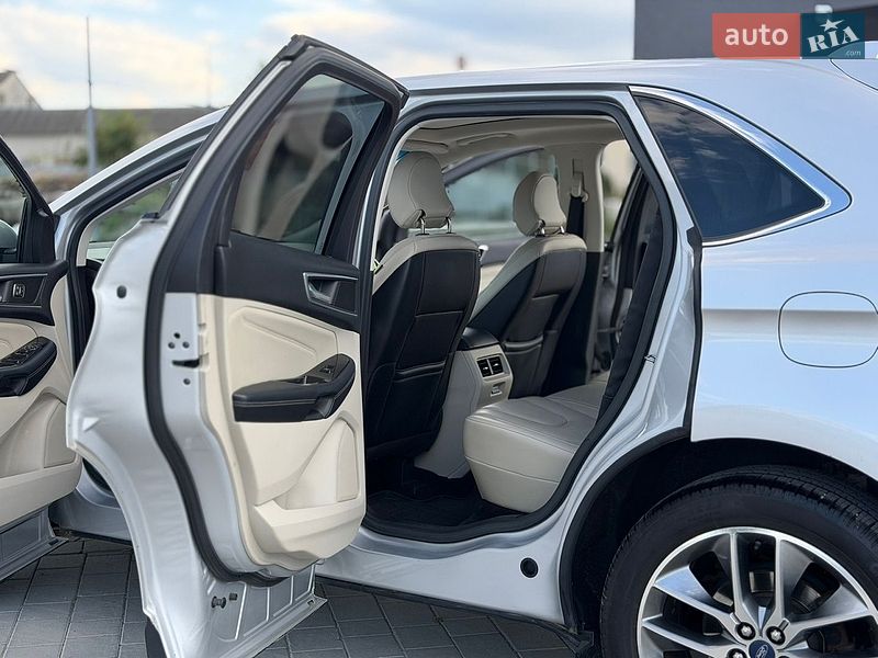 Внедорожник / Кроссовер Ford Edge 2015 в Ивано-Франковске