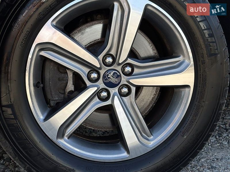 Позашляховик / Кросовер Ford Edge 2020 в Білогородці