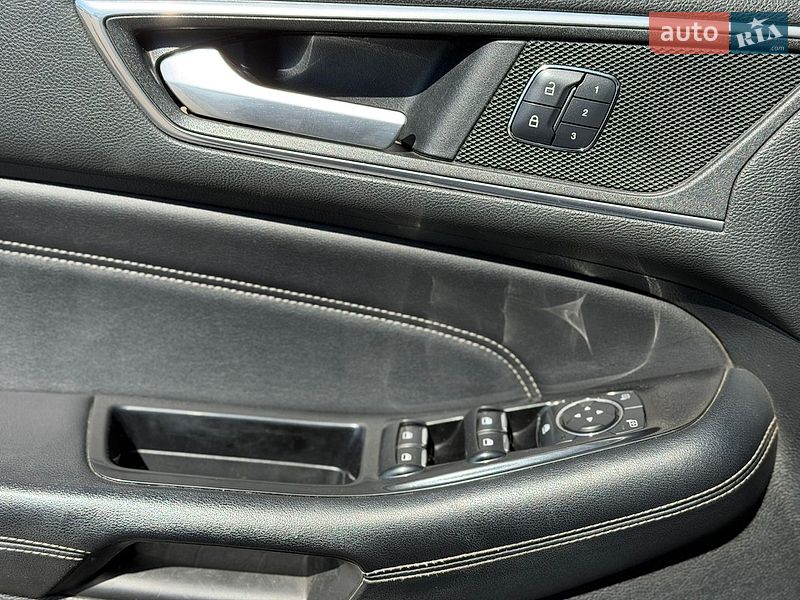 Внедорожник / Кроссовер Ford Edge 2016 в Одессе