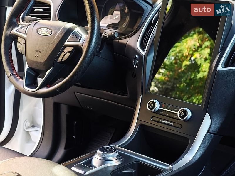 Позашляховик / Кросовер Ford Edge 2022 в Лубнах