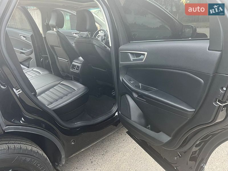 Позашляховик / Кросовер Ford Edge 2022 в Острозі