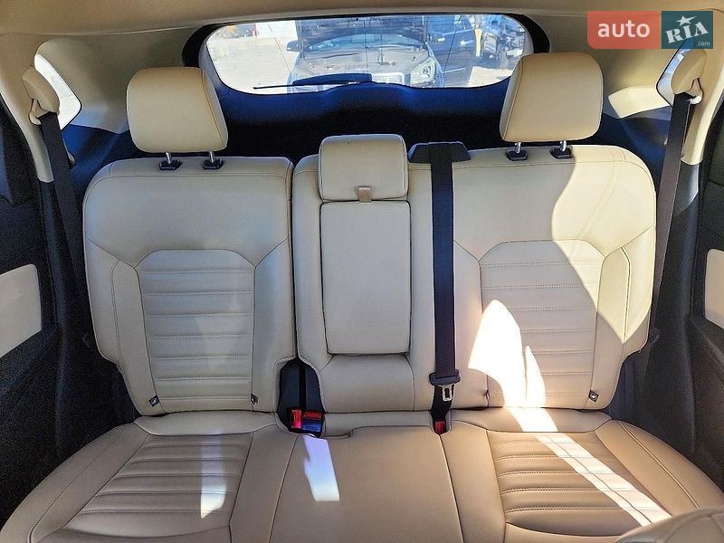 Внедорожник / Кроссовер Ford Edge 2018 в Киеве