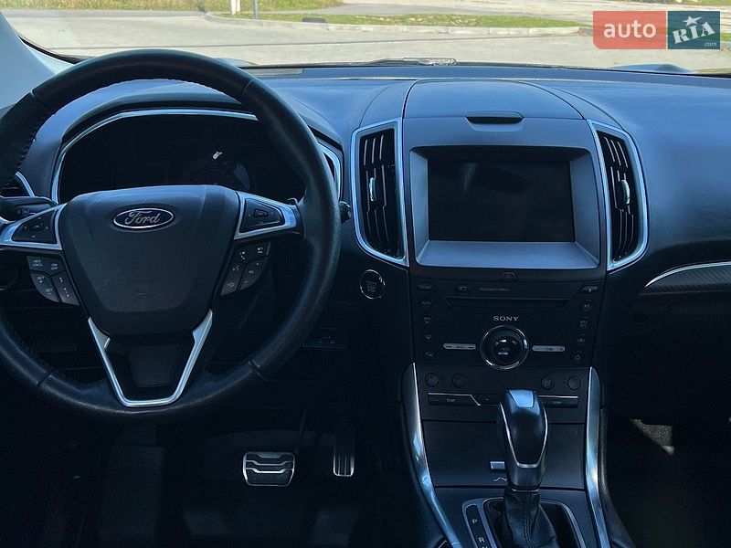 Внедорожник / Кроссовер Ford Edge 2016 в Здолбунове