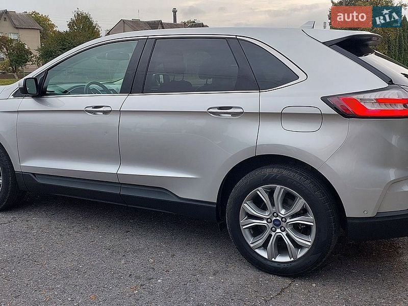 Позашляховик / Кросовер Ford Edge 2019 в Дубні