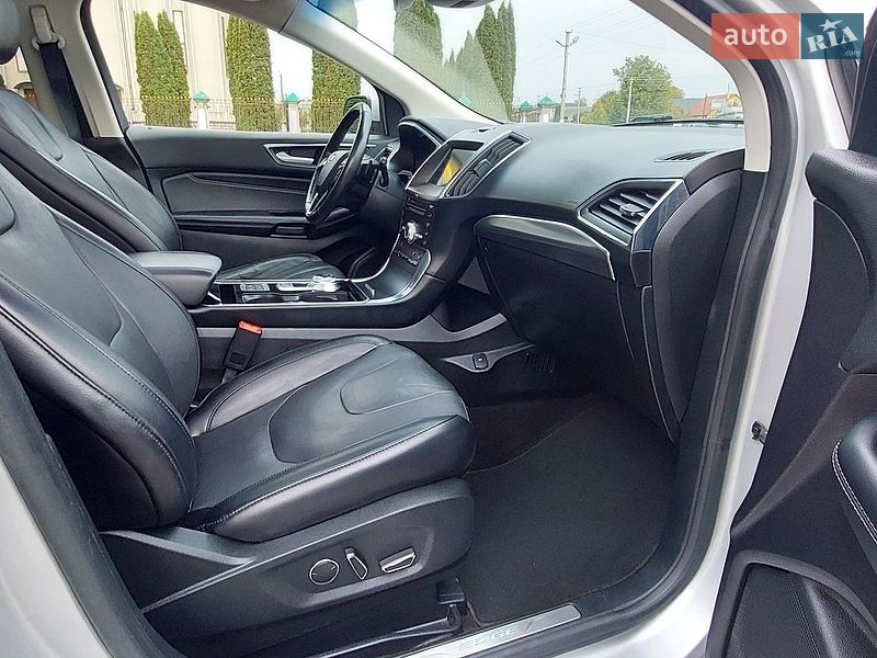 Позашляховик / Кросовер Ford Edge 2019 в Дубні