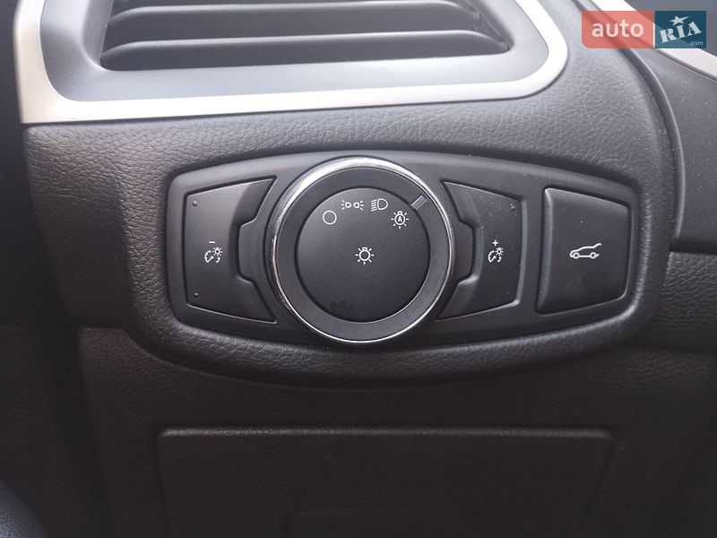 Позашляховик / Кросовер Ford Edge 2016 в Сахновщині фото 15 Позашляховик / Кросовер Ford Edge 2016 в Сахновщині