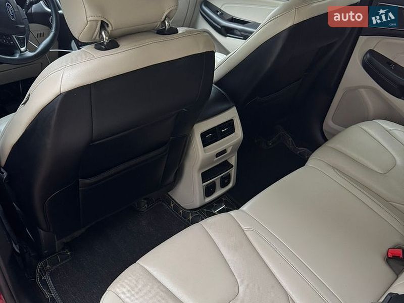 Внедорожник / Кроссовер Ford Edge 2018 в Львове