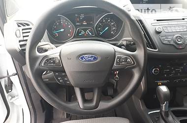 Внедорожник / Кроссовер Ford Escape 2016 в 