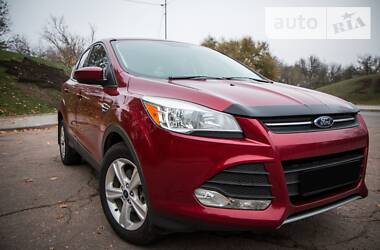 Позашляховик / Кросовер Ford Escape 2014 в 