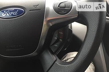 Внедорожник / Кроссовер Ford Escape 2014 в Хусте