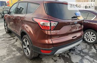Внедорожник / Кроссовер Ford Escape 2018 в 