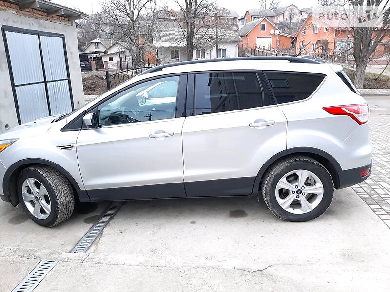 Позашляховик / Кросовер Ford Escape 2015 в Борщеві