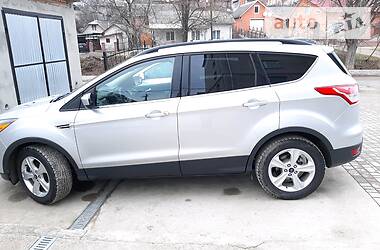 Внедорожник / Кроссовер Ford Escape 2015 в Борщеве