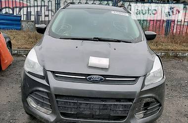 Внедорожник / Кроссовер Ford Escape 2016 в 