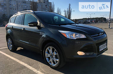Позашляховик / Кросовер Ford Escape 2016 в 