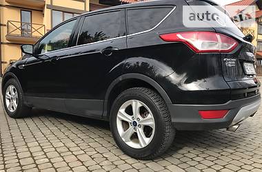 Позашляховик / Кросовер Ford Escape 2013 в 