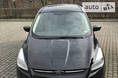 Позашляховик / Кросовер Ford Escape 2013 в 