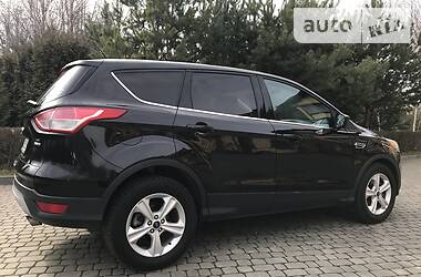 Позашляховик / Кросовер Ford Escape 2013 в 