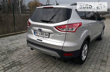 Внедорожник / Кроссовер Ford Escape 2015 в Борщеве