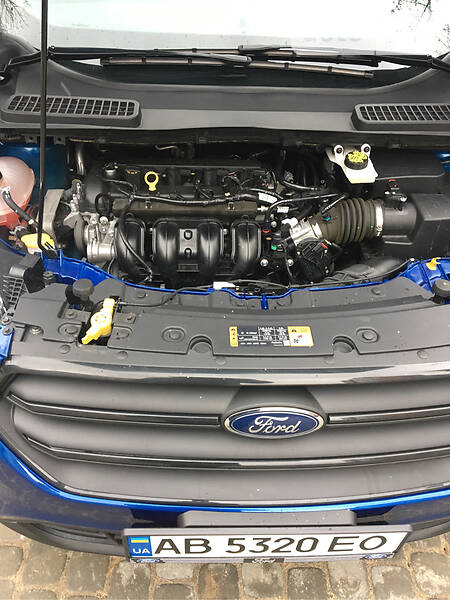 Позашляховик / Кросовер Ford Escape 2017 в Вінниці