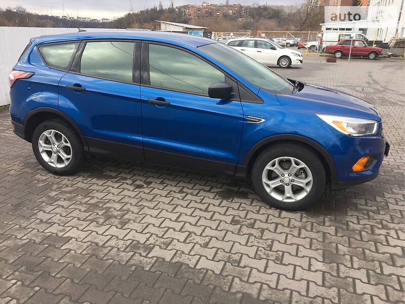 Позашляховик / Кросовер Ford Escape 2017 в Вінниці