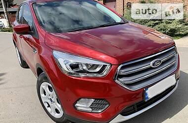 Позашляховик / Кросовер Ford Escape 2016 в 