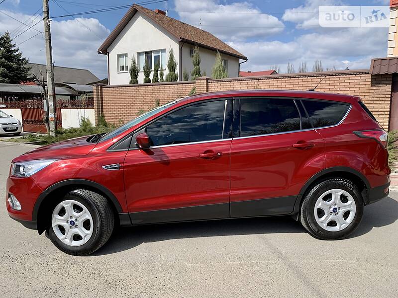 Позашляховик / Кросовер Ford Escape 2016 в Дніпрі фото 41 Позашляховик / Кросовер Ford Escape 2016 в Дніпрі