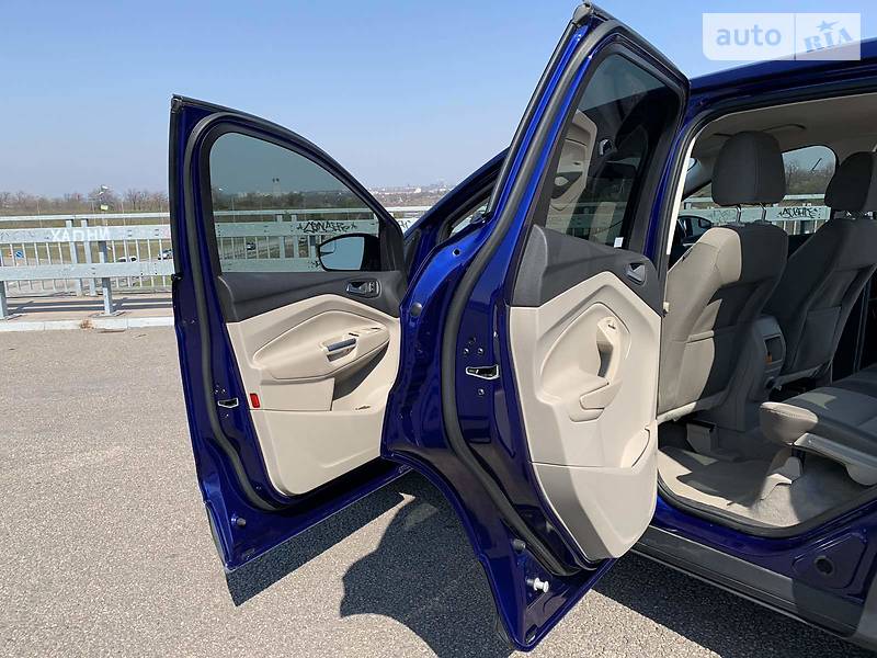 Позашляховик / Кросовер Ford Escape 2015 в Запоріжжі фото 5 Позашляховик / Кросовер Ford Escape 2015 в Запоріжжі