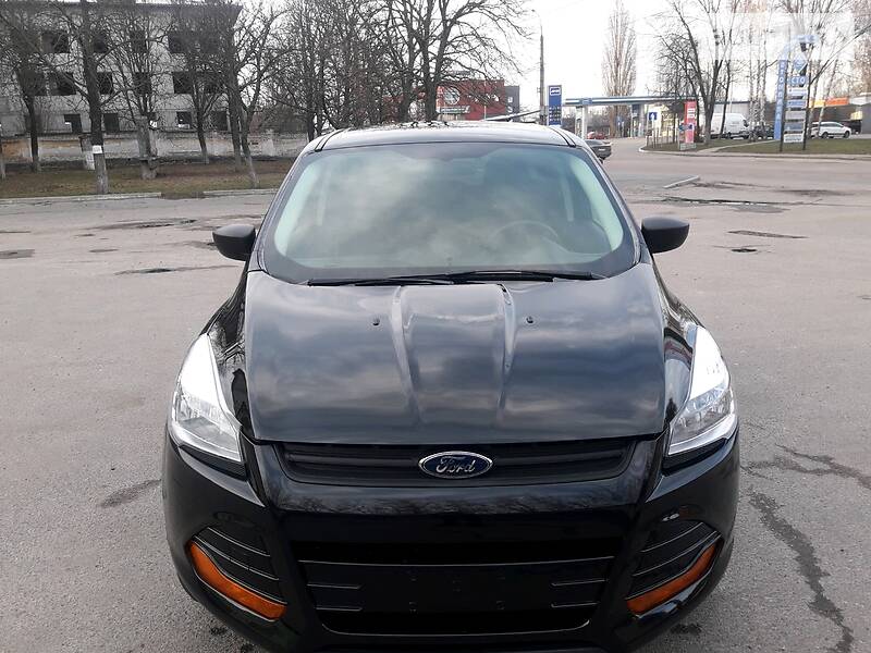 Позашляховик / Кросовер Ford Escape 2013 в 