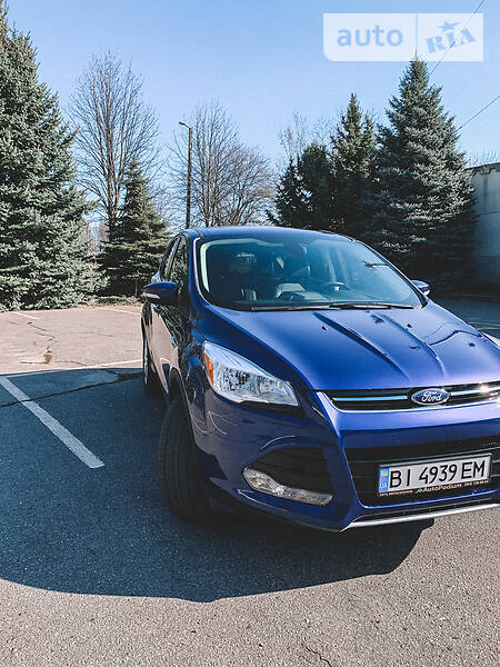 Позашляховик / Кросовер Ford Escape 2013 в Полтаві