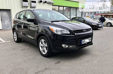 Позашляховик / Кросовер Ford Escape 2014 в 