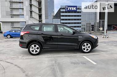 Позашляховик / Кросовер Ford Escape 2014 в 
