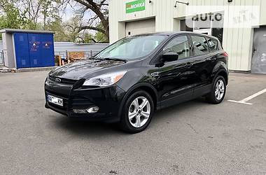 Позашляховик / Кросовер Ford Escape 2014 в 