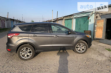 Позашляховик / Кросовер Ford Escape 2012 в 