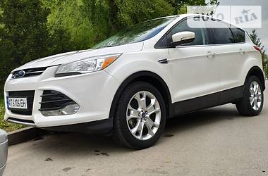 Позашляховик / Кросовер Ford Escape 2013 в 