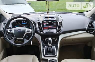 Позашляховик / Кросовер Ford Escape 2013 в 